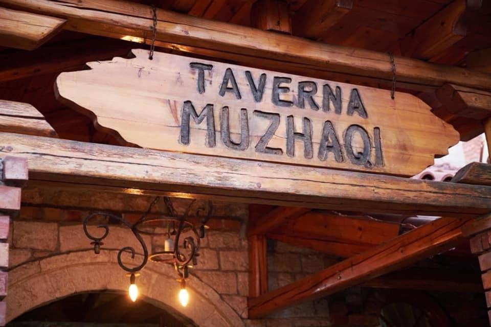 Villa Muzhaqi Nivice Luaran gambar