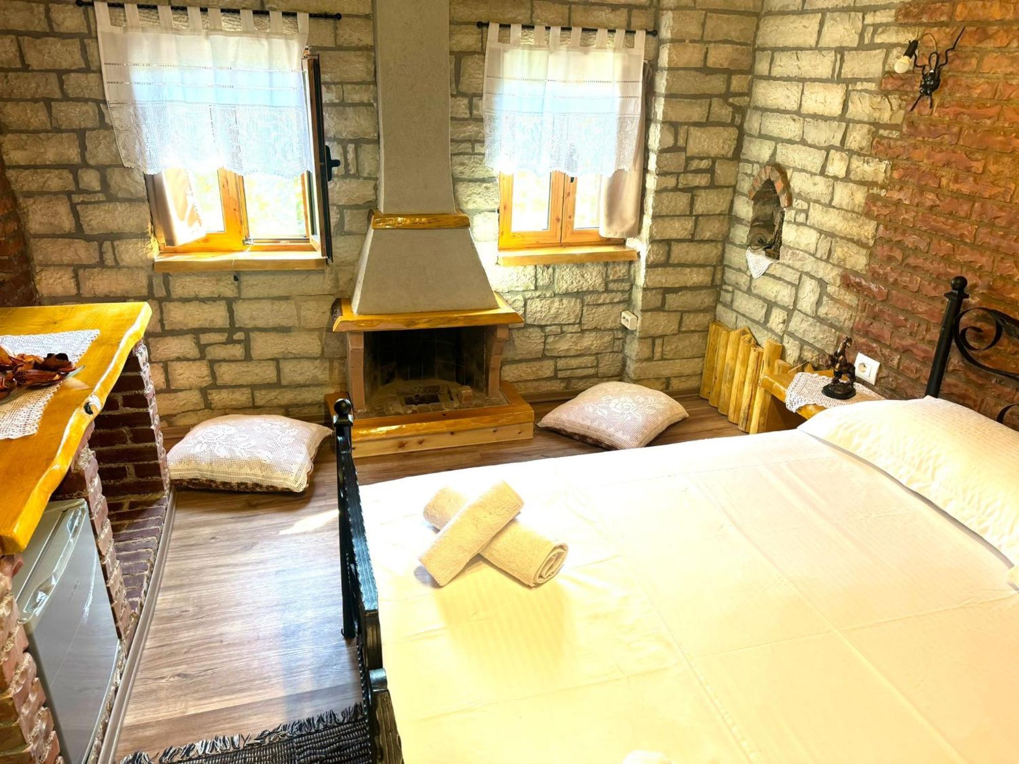 Villa Muzhaqi Nivice Luaran gambar
